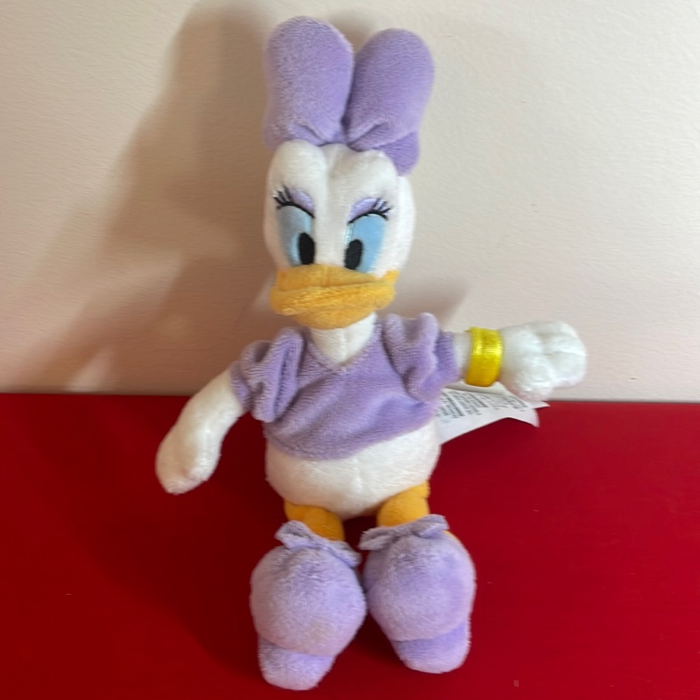 🟡 DISNEY STORE 10” DAISY DUCK BEANIE